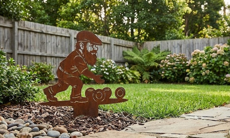 'The Bowler' Garden Gnome - Image 2 - Sunburnt Steel